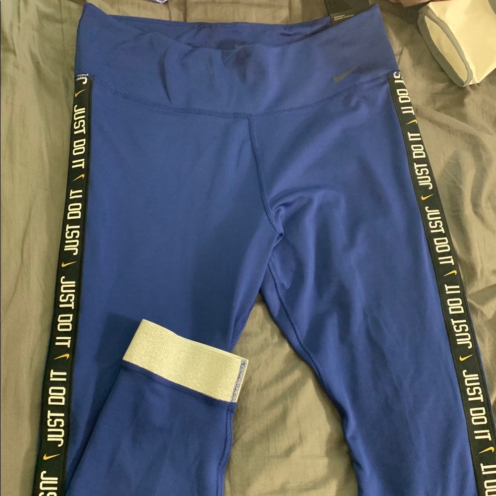Blue nike leggings